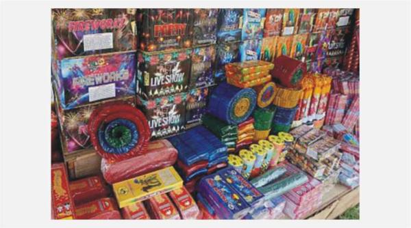 peste 10 tone de artificii confiscate de politistii din ilfov