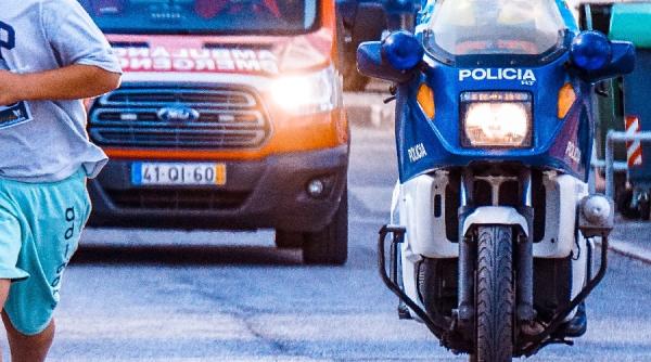 s au pus cu cine nu trebuia doi hoti prinsi de un politist campion la alergari