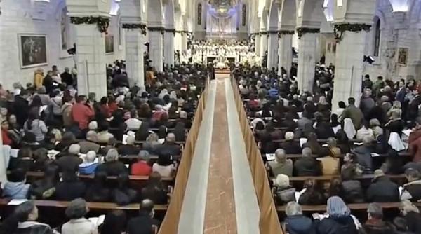 craciun la betleem mesajul de craciun al arhiepiscopului pizzaballa in orasul sfant