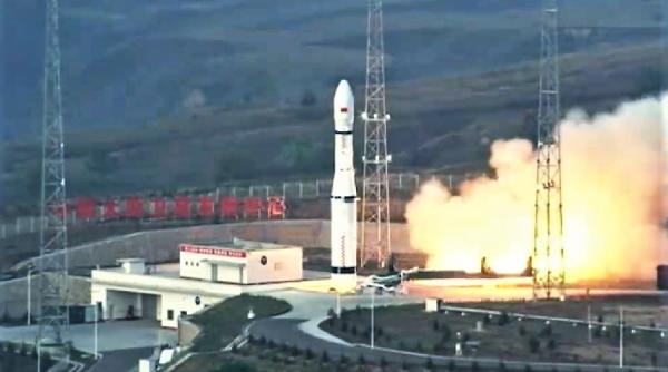 china a lansat cu succes puternica sa racheta long march 5