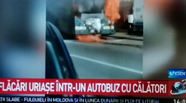 un autobuz a luat foc pe o strada din craiova flacarile s au extins la o casa din apropiere