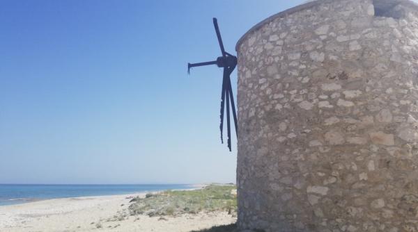 plaja uitata din lefkada a morilor de vant construite in 1760