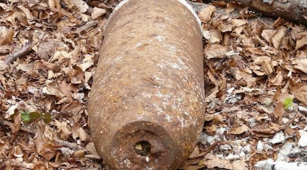 o grenada activa a fost gasita in curtea jandarmeriei din valcea