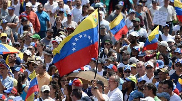parlamentul venezuelean isi alege presedintele
