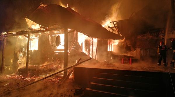 barbat arestat dupa ce a incendiat o cabana din maramures