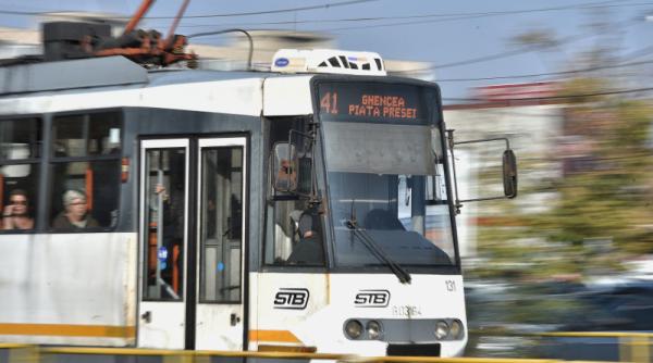 dosar penal pentru distrugere in cazul masinii lovite de tramvai in bucuresti