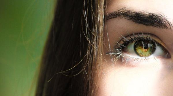 principalele cauze ale aparitiei liniilor atat de detestate de pe fata