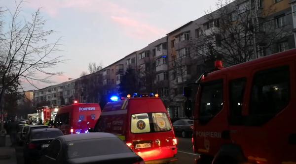 bloc evacuat la slatina  incendiu violent intr un apartament  doua persoane ranite