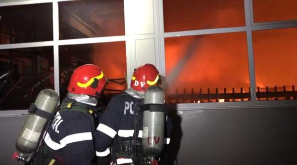 incendiul de la electromontaj a fost stins
