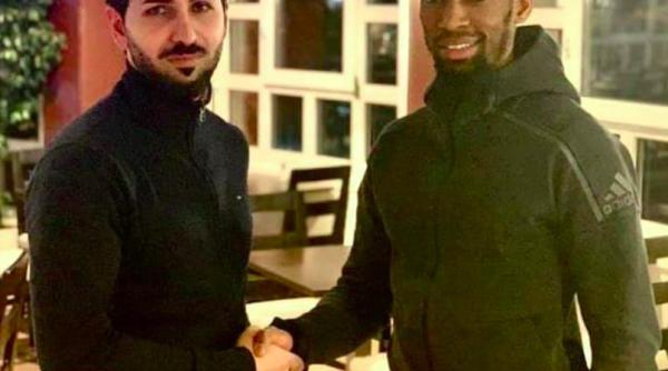 gafa anului doua cluburi au anuntat venirea aceluias jucator pe twitter