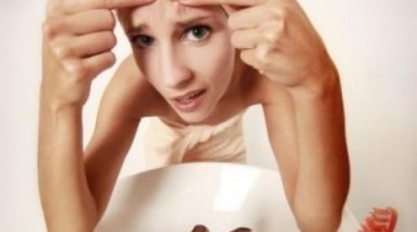 reteta magica pentru combaterea acneei scapa de probleme cu aspirina si lamaie