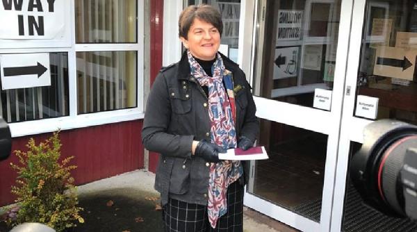 arlene foster noul prim ministru al irlandei de nord