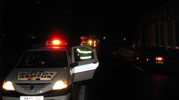 un sofer baut a intrat din plin in masina politiei