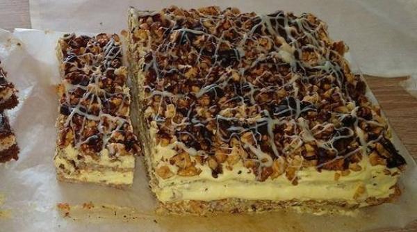 prajitura mignon cu nuci reteta speciala care i va surprinde pe cei dragi