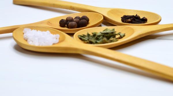 acum poti si tu sa pregatesti o reteta de ficatei fermecati e fantastic de buna