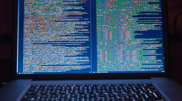 cert ro avertisment privind scam ul filmati cu webcamul in intimitate