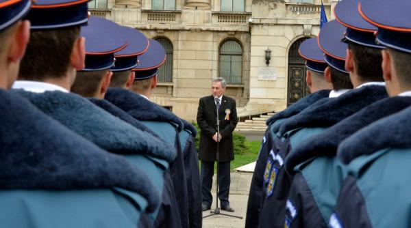 vela  dorin dumitran  profilerul lui dinca  ridicat la grad de cavaler de presedinte  la propunerea mea