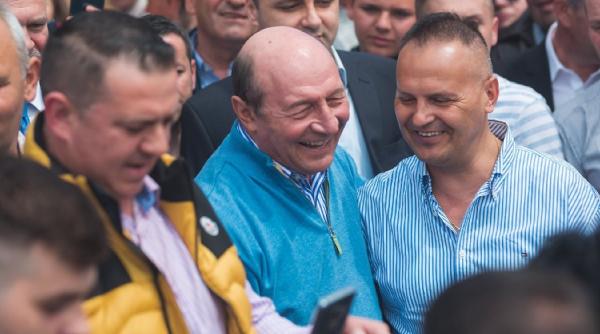 traian basescu ar putea candida la primaria capitalei