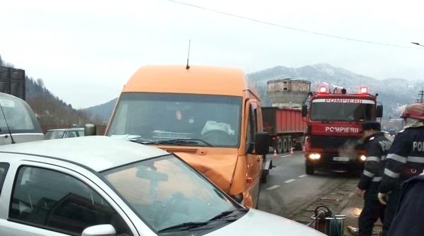 microbuz implicat intr un accident rutier in succeava un mort