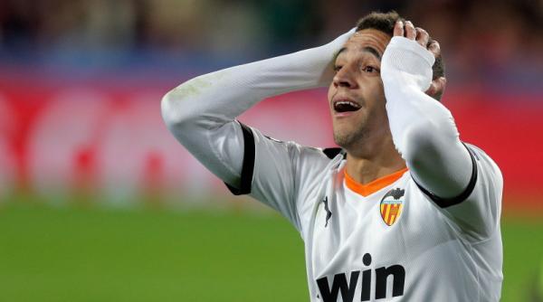 barcelona a gasit atacant valencia nu il elibereaza fara 60 milioane euro