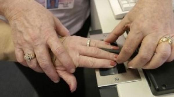 documente de identitate biometrice ciocan atrage atentia nu este de joaca