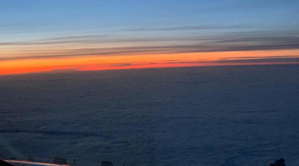 alerta la bordului unui avion de pasageri deasupra atlanticului