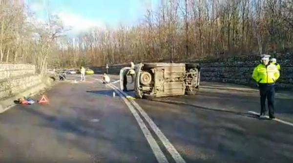 o soferita s a rasturnat cu masina in botosani a fost scoasa de martori din autoturism