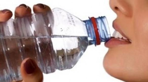 de unde a pornit recomandarea consumului a 2 litri de apa pe zi