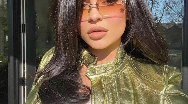 kylie jenner a zburat cu elicopterul lui kobe bryant inainte sa se prabuseasca inca nu mi vine sa cred