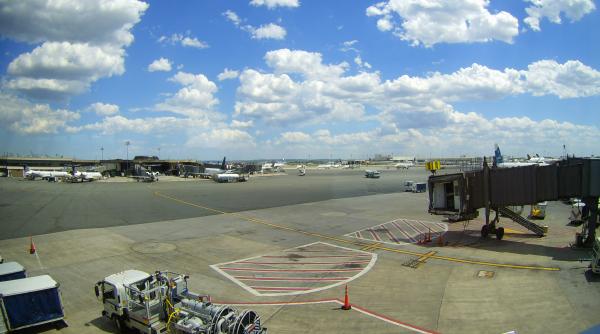 coronavirus noi companii aeriene au anuntat ca suspenda zboruruile catre china