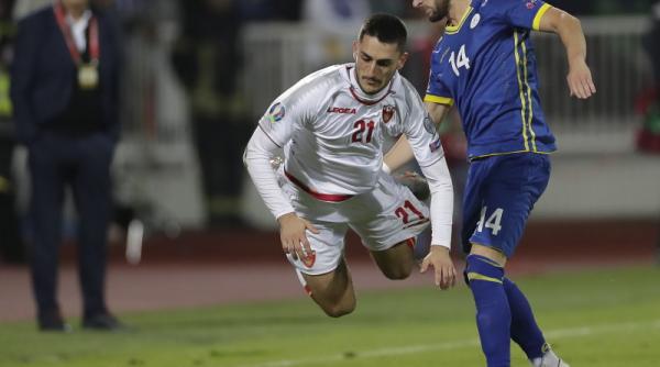 fortuna dusseldorf a transferat un mijlocas de la lazio