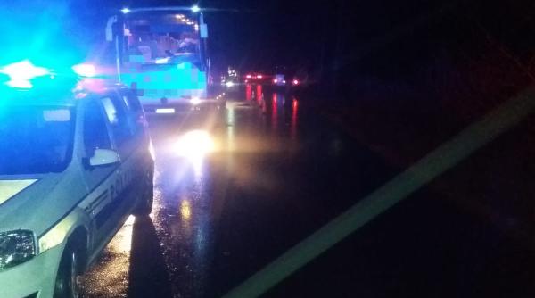 autocar cu pasageri  accident cu un microbuz in sibiu  mai multe victime