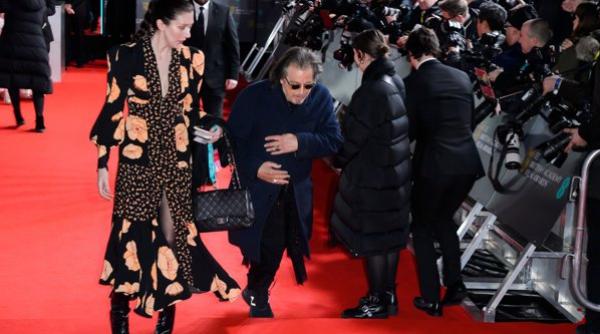 al pacino moment neasteptat la bafta 2020 s a prabusit pe covorul rosu