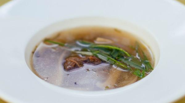 ciorba acra ca la mama acasa portie zdravana de nutrienti