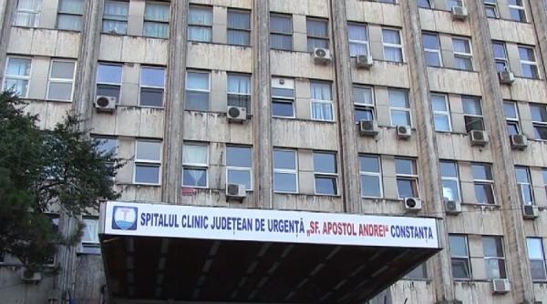 fiul femeii care a murit dupa 16 ore de asteptare la spital mi a murit efectiv in brate