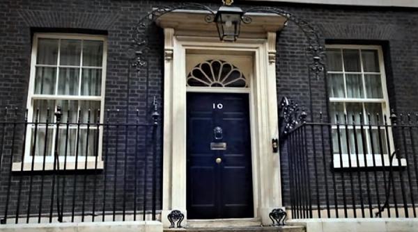 jurnalistii au boicotat conferinta lui boris johnson au plecat toti din solidaritate