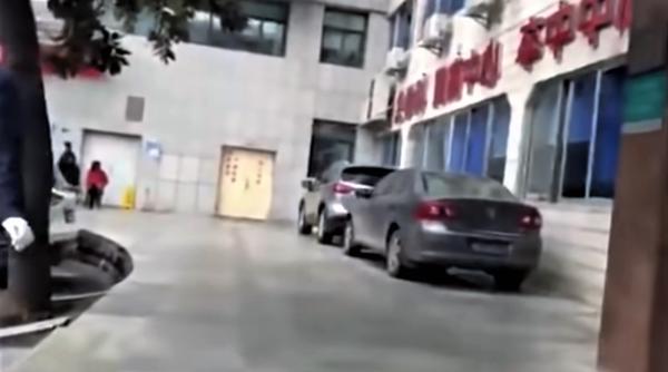 filmare ascunsa imagini de groaza dintr un spital din wuhan saci cu cadavre pregatite pentru incinerare video