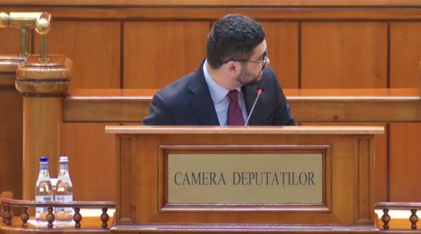 florin manole aplaudat si apostrofat in parlament doamna turcan v ati razgandit