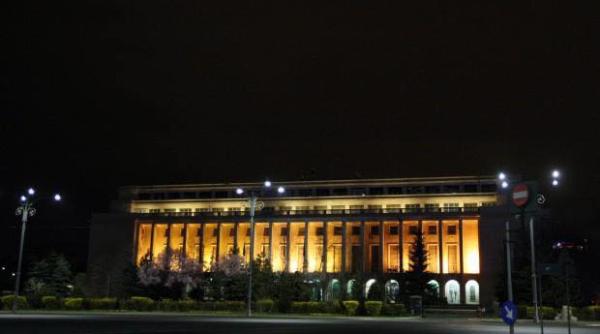 revolta mare la guvern ce a gasit ciutacu in fata palatului victoria