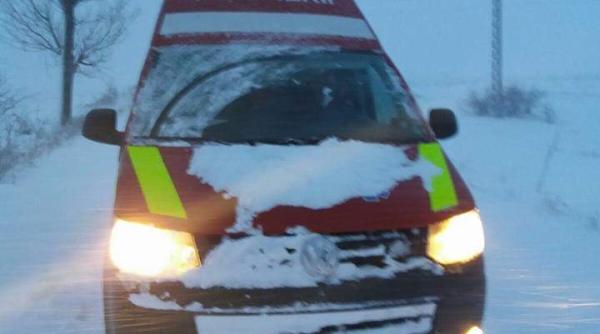 zeci de copii si adulti evacuati de autoritati de la cota 1400 sinaia