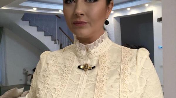 gabriela cristea mesaj acid dupa ce a fost facuta baba macar sunt asumata iti versi veninul