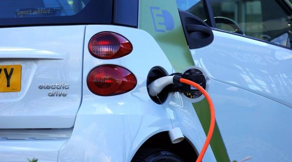 statii de incarcare a vehiculelor electrice pe autostrazile a1 si a2