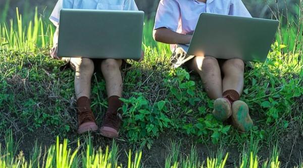 internetul va fi reglementat facebook si google in garda pentru noile schimbari