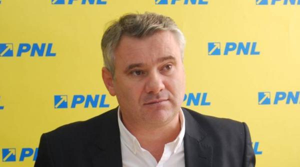 gigel stirbu  dezvaluire despre momentul in care a renuntat la preotie pentru politica  nu mi este rusine