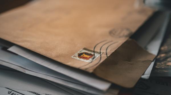 scrisori capcana trimise unor firme una a luat foc