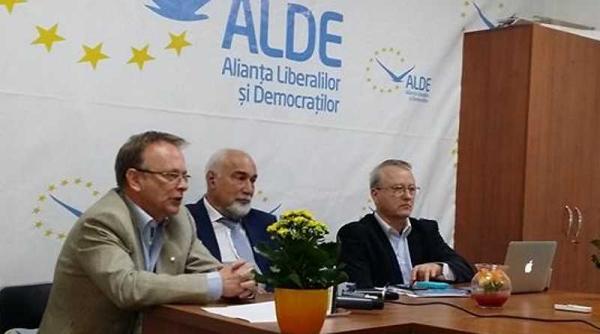 societatea civila  tacuta in guvernarea pnl  vosganian  nu s a adunat nici tipenie care sa protesteze