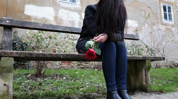 gelozia i a adus o amenda de 400 de lei  de valentines day