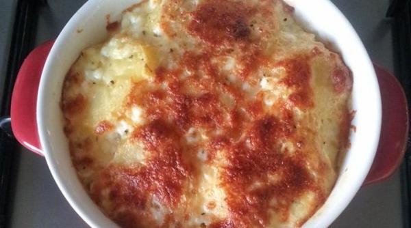 budinca de cartofi cu branza reteta rapida care ii cucereste pe cei dragi