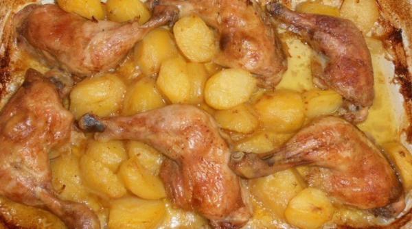 pulpe de pui cu ceapa lapte si cartofi reteta romaneasca plina de savoare