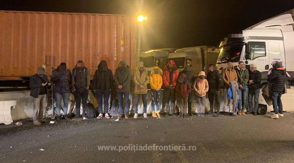 cetateni din siria irak turcia si egipt ascunsi intr un camion cu piese auto